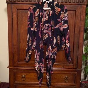 Patrons of Peace kimono blouse tie front long sleeves smocked cuffs bota…